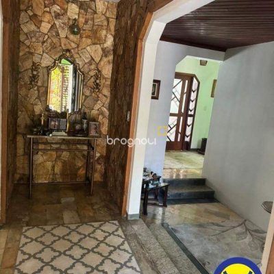 Casa com 289m², 4 quartos (sendo 3 suítes), 2 garagens, no bairro Jardim Atlântico em Florianópolis