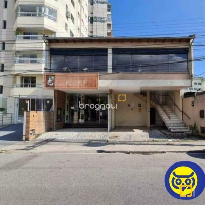Casa com 582m², no bairro Centro em Florianópolis