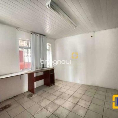 Casa com 582m², no bairro Centro em Florianópolis