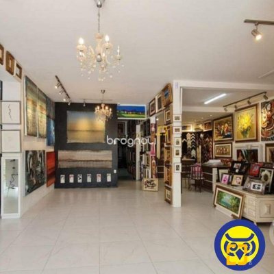 Loja com 153m², 2 garagens, no bairro Centro em Florianópolis