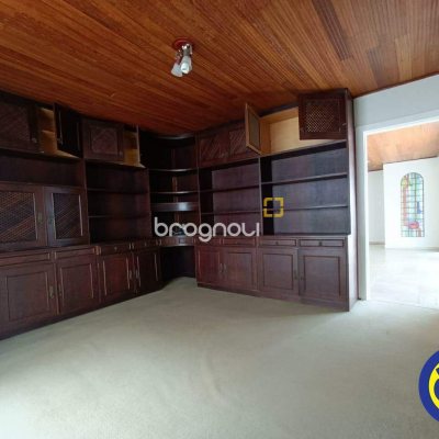 Cobertura com 320m², 4 quartos (sendo 4 suítes), 4 garagens, no bairro Centro em Florianópolis
