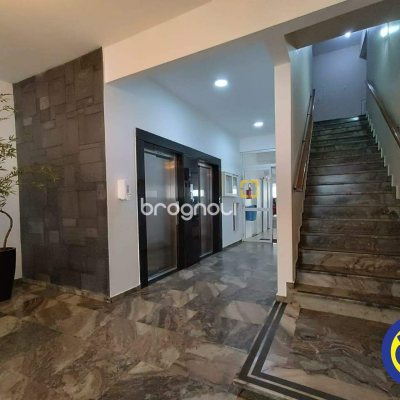 Cobertura com 320m², 4 quartos (sendo 4 suítes), 4 garagens, no bairro Centro em Florianópolis