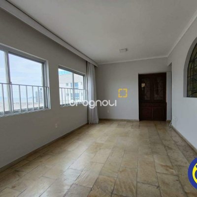 Cobertura com 320m², 4 quartos (sendo 4 suítes), 4 garagens, no bairro Centro em Florianópolis