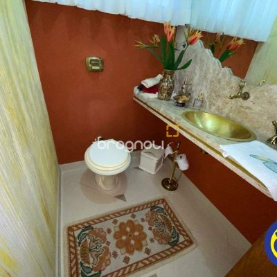Casa com 163m², 3 quartos (sendo 1 suíte), 1 garagem, no bairro Agronômica em Florianópolis
