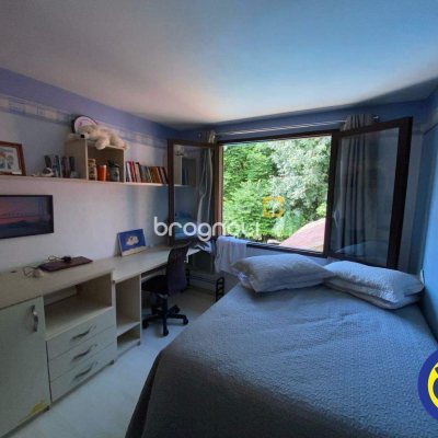 Casa com 163m², 3 quartos (sendo 1 suíte), 1 garagem, no bairro Agronômica em Florianópolis