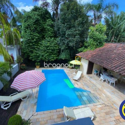 Casa com 163m², 3 quartos (sendo 1 suíte), 1 garagem, no bairro Agronômica em Florianópolis