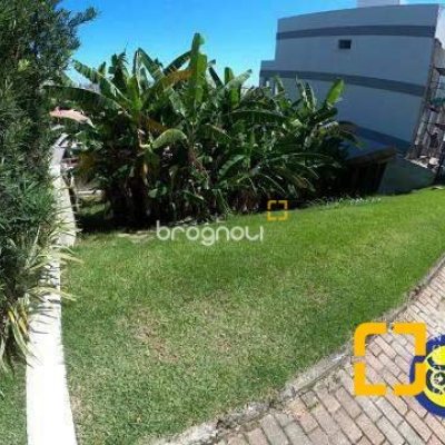 Terreno com 355m², no bairro Estreito em Florianópolis