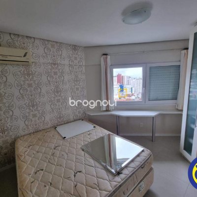 Cobertura com 162m², 3 quartos (sendo 1 suíte), 1 garagem, no bairro Centro em Florianópolis