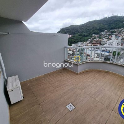 Cobertura com 162m², 3 quartos (sendo 1 suíte), 1 garagem, no bairro Centro em Florianópolis