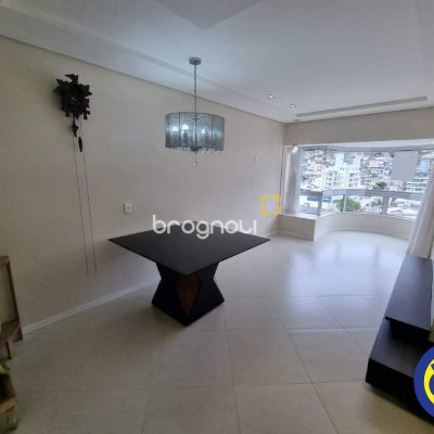 Cobertura com 162m², 3 quartos (sendo 1 suíte), 1 garagem, no bairro Centro em Florianópolis