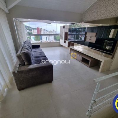 Cobertura com 162m², 3 quartos (sendo 1 suíte), 1 garagem, no bairro Centro em Florianópolis