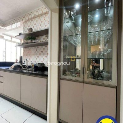 Apartamento com 99m², 3 quartos, no bairro Centro em Florianópolis