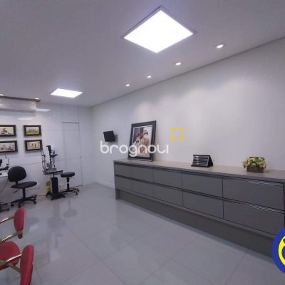 Sala com 53m², 1 garagem, no bairro Agronômica em Florianópolis