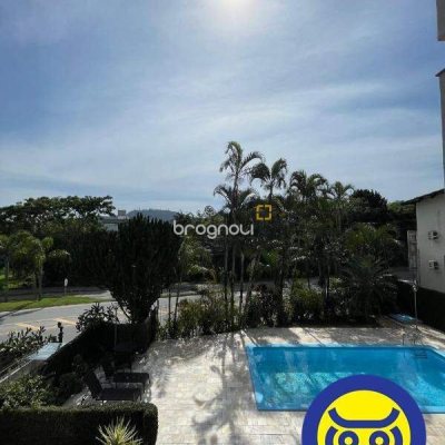 Apartamento com 209m², 3 quartos (sendo 1 suíte), 2 garagens, no bairro Itacorubi em Florianópolis