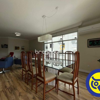 Apartamento com 209m², 3 quartos (sendo 1 suíte), 2 garagens, no bairro Itacorubi em Florianópolis