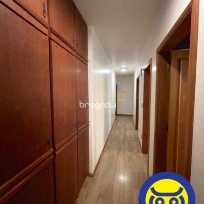 Apartamento com 237m², 4 quartos (sendo 4 suítes), 2 garagens, no bairro Centro em Florianópolis