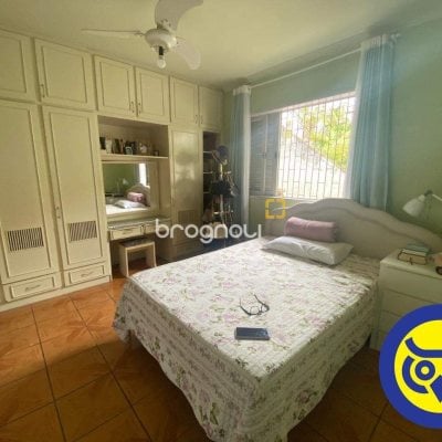 Casa com 280m², 3 quartos (sendo 2 suítes), 1 garagem, no bairro Itaguaçu em Florianópolis