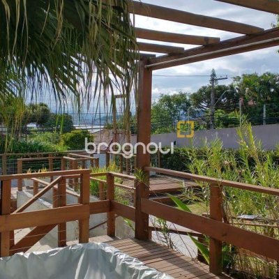 Casa com 280m², 3 quartos (sendo 2 suítes), 1 garagem, no bairro Itaguaçu em Florianópolis