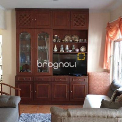 Casa com 280m², 3 quartos (sendo 2 suítes), 1 garagem, no bairro Itaguaçu em Florianópolis
