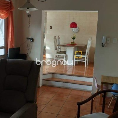 Casa com 280m², 3 quartos (sendo 2 suítes), 1 garagem, no bairro Itaguaçu em Florianópolis