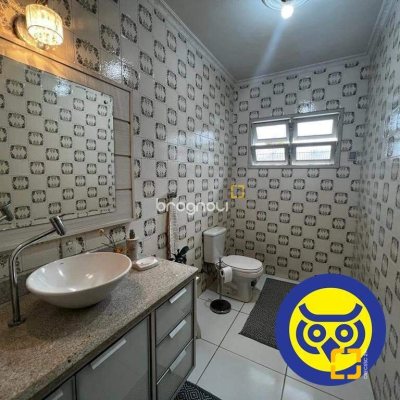 Casa com 280m², 3 quartos (sendo 2 suítes), 1 garagem, no bairro Itaguaçu em Florianópolis