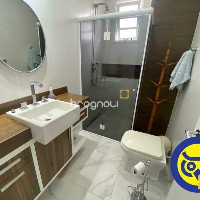 Casa com 254m², 4 quartos (sendo 1 suíte), 2 garagens, no bairro Agronômica em Florianópolis