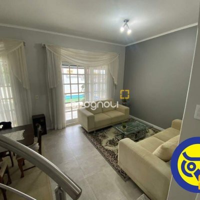 Casa com 254m², 4 quartos (sendo 1 suíte), 2 garagens, no bairro Agronômica em Florianópolis