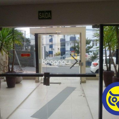 Apartamento com 81m², 3 quartos, 1 garagem, no bairro Coqueiros em Florianópolis