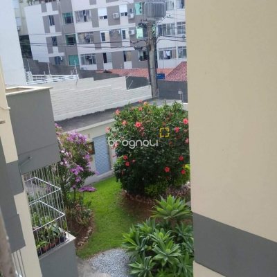 Apartamento com 81m², 3 quartos, 1 garagem, no bairro Coqueiros em Florianópolis
