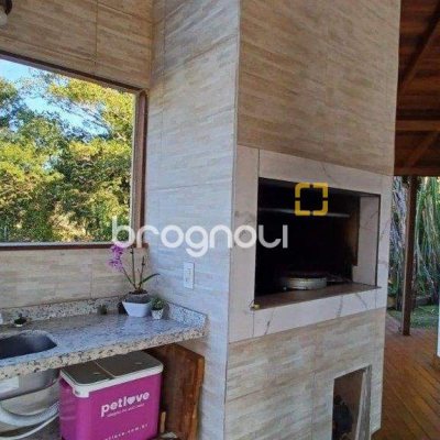 Casa com 360m², 3 quartos (sendo 2 suítes), 2 garagens, no bairro Vargem Grande em Florianópolis
