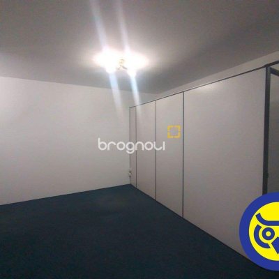 Sala com 49m², 1 garagem, no bairro Centro em Florianópolis