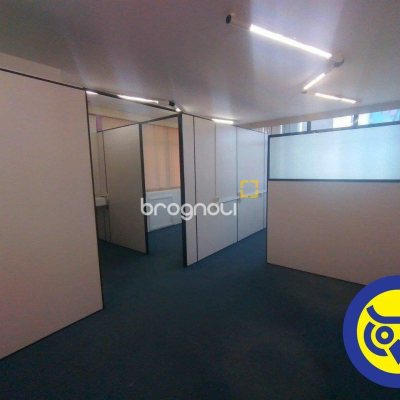 Sala com 49m², 1 garagem, no bairro Centro em Florianópolis