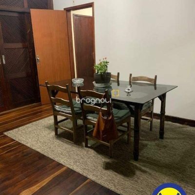 Casa com 257m², 3 quartos (sendo 1 suíte), 1 garagem, no bairro Itaguaçu em Florianópolis