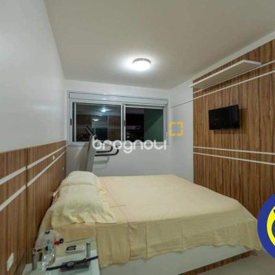 Cobertura com 265m², 3 quartos (sendo 3 suítes), 2 garagens, no bairro Cachoeira do Bom Jesus em Florianópolis