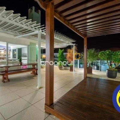 Cobertura com 265m², 3 quartos (sendo 3 suítes), 2 garagens, no bairro Cachoeira do Bom Jesus em Florianópolis