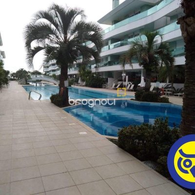 Cobertura com 265m², 3 quartos (sendo 3 suítes), 2 garagens, no bairro Cachoeira do Bom Jesus em Florianópolis