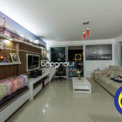 Cobertura com 265m², 3 quartos (sendo 3 suítes), 2 garagens, no bairro Cachoeira do Bom Jesus em Florianópolis