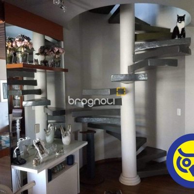 Cobertura com 360m², 5 quartos (sendo 3 suítes), 3 garagens, no bairro Centro em Florianópolis