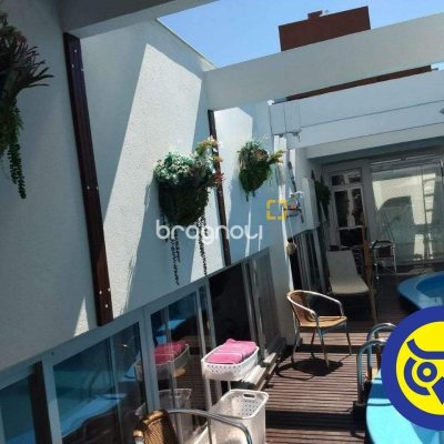Cobertura com 360m², 5 quartos (sendo 3 suítes), 3 garagens, no bairro Centro em Florianópolis