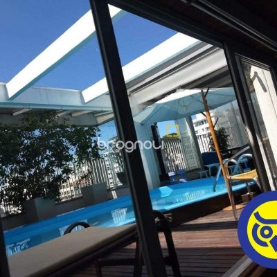 Cobertura com 360m², 5 quartos (sendo 3 suítes), 3 garagens, no bairro Centro em Florianópolis