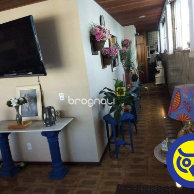 Cobertura com 360m², 5 quartos (sendo 3 suítes), 3 garagens, no bairro Centro em Florianópolis