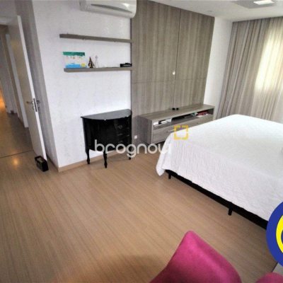 Apartamento com 168m², 4 quartos (sendo 3 suítes), 2 garagens, no bairro Cacupé em Florianópolis