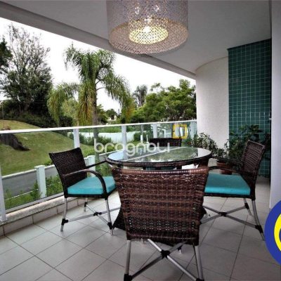 Apartamento com 168m², 4 quartos (sendo 3 suítes), 2 garagens, no bairro Cacupé em Florianópolis