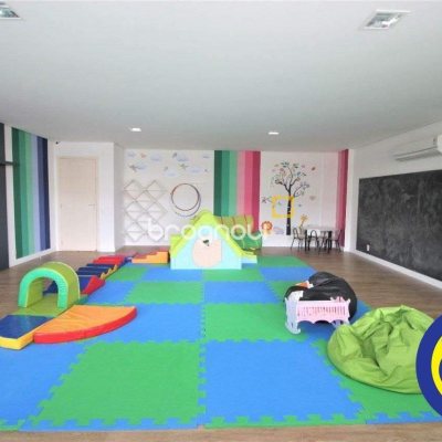 Apartamento com 168m², 4 quartos (sendo 3 suítes), 2 garagens, no bairro Cacupé em Florianópolis