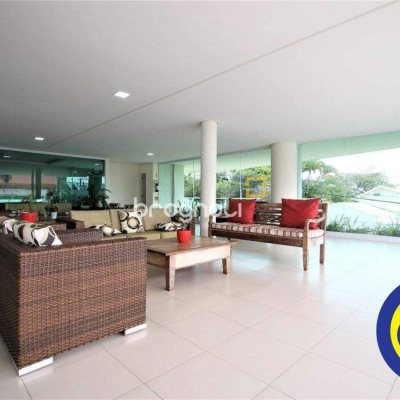 Apartamento com 168m², 4 quartos (sendo 3 suítes), 2 garagens, no bairro Cacupé em Florianópolis