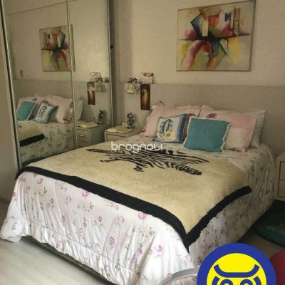 Apartamento com 274m², 3 quartos (sendo 1 suíte), 1 garagem, no bairro Centro em Florianópolis