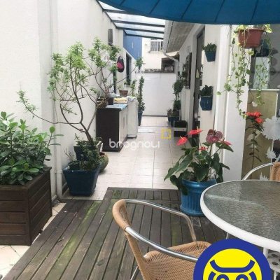 Apartamento com 274m², 3 quartos (sendo 1 suíte), 1 garagem, no bairro Centro em Florianópolis