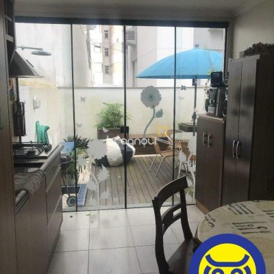 Apartamento com 274m², 3 quartos (sendo 1 suíte), 1 garagem, no bairro Centro em Florianópolis