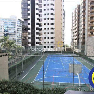 Apartamento com 236m², 3 quartos (sendo 2 suítes), 2 garagens, no bairro Agronômica em Florianópolis