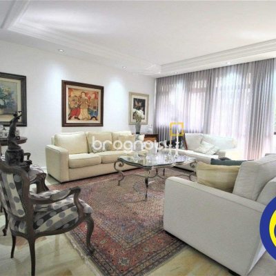Apartamento com 236m², 3 quartos (sendo 2 suítes), 2 garagens, no bairro Agronômica em Florianópolis